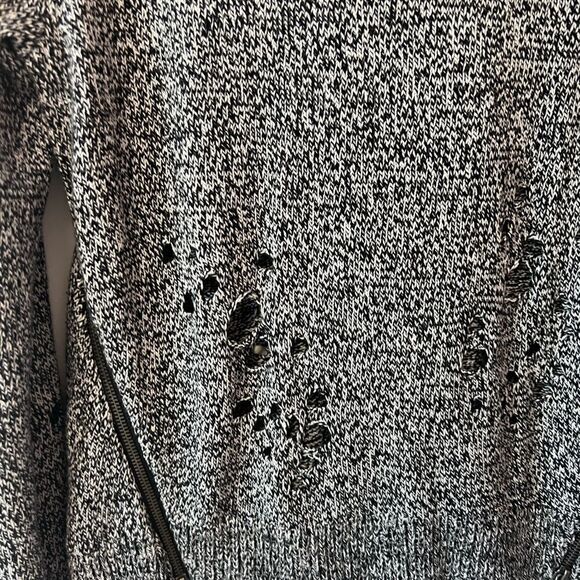 Express Destructed Sweater - Picture 5 of 6